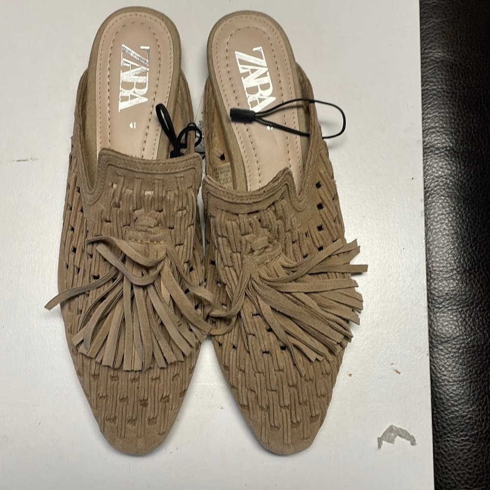Zara genuine suede flats NWT